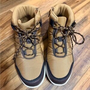 Lands' End Women's Transitional Insulated Winter Snow Boots - size 10